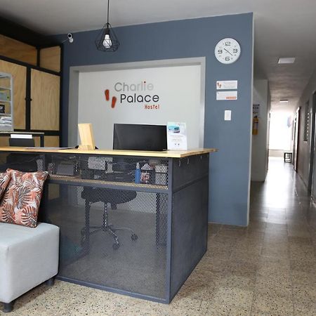 Charlie Palace Hostel Medellín Exterior foto